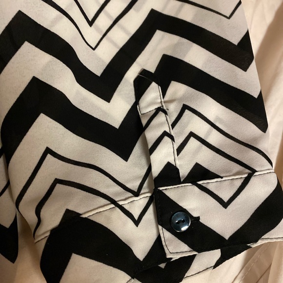 Chico's ladies blouse - Picture 5 of 7